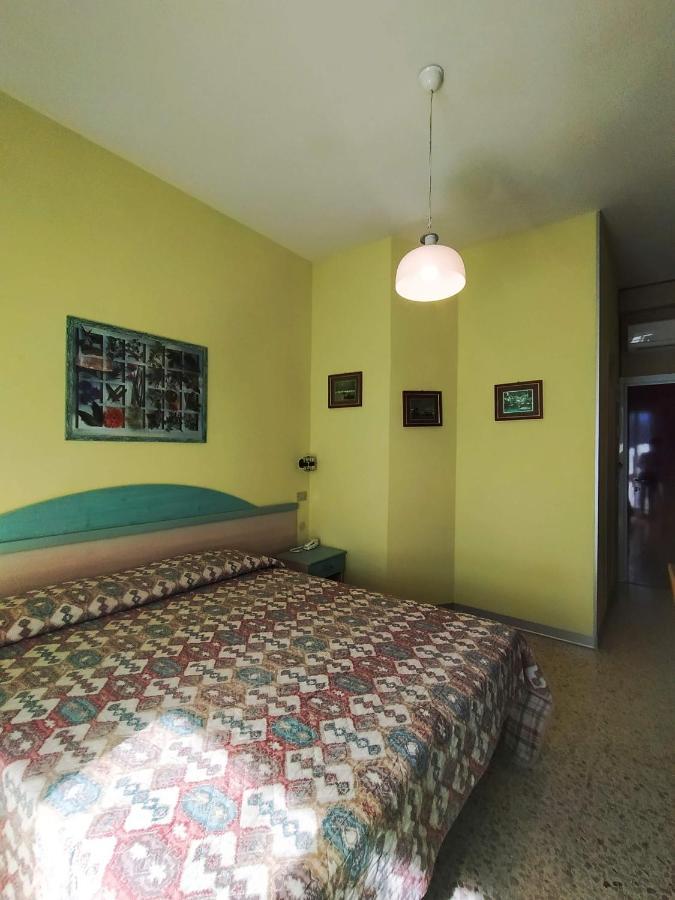 Hotel Prestigio Cesenatico Kültér fotó