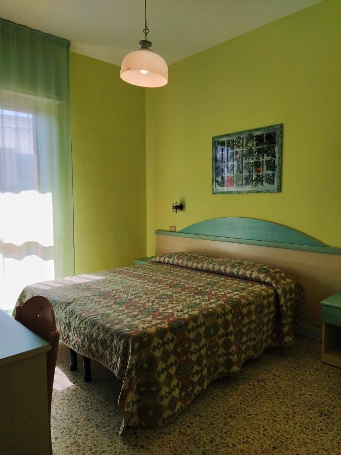 Hotel Prestigio Cesenatico Kültér fotó