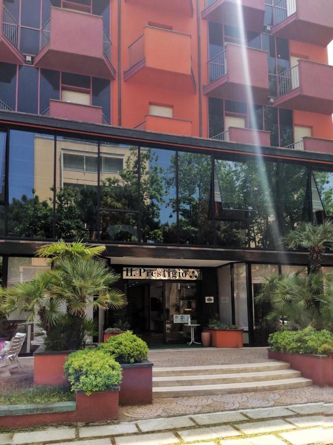 Hotel Prestigio Cesenatico Kültér fotó