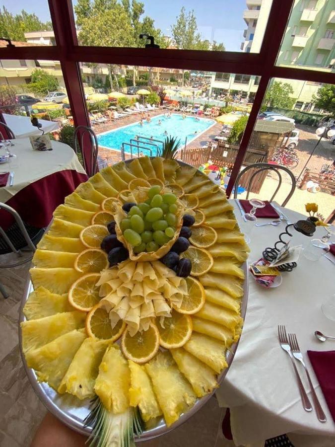 Hotel Prestigio Cesenatico Kültér fotó