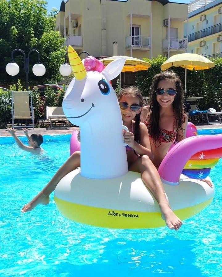 Hotel Prestigio Cesenatico Kültér fotó