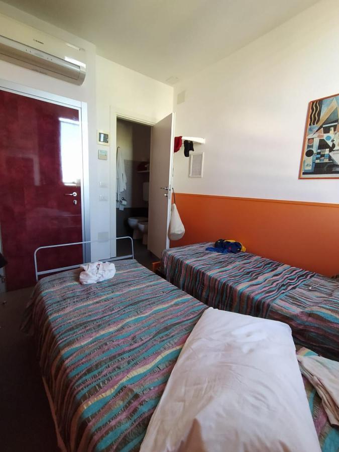 Hotel Prestigio Cesenatico Kültér fotó