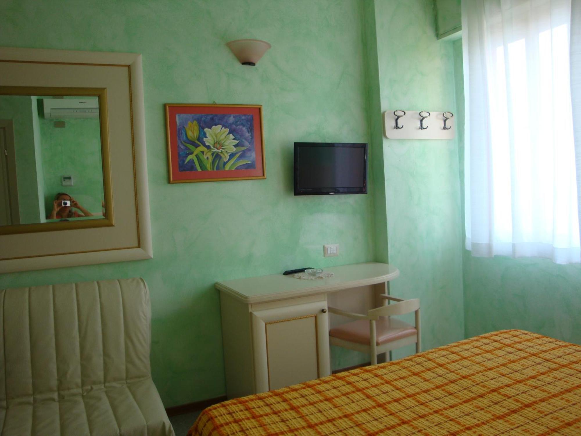 Hotel Prestigio Cesenatico Szoba fotó