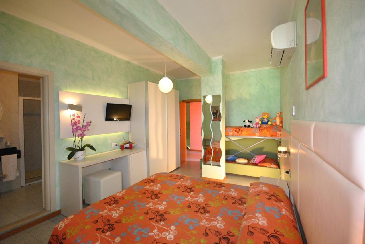Hotel Prestigio Cesenatico Kültér fotó